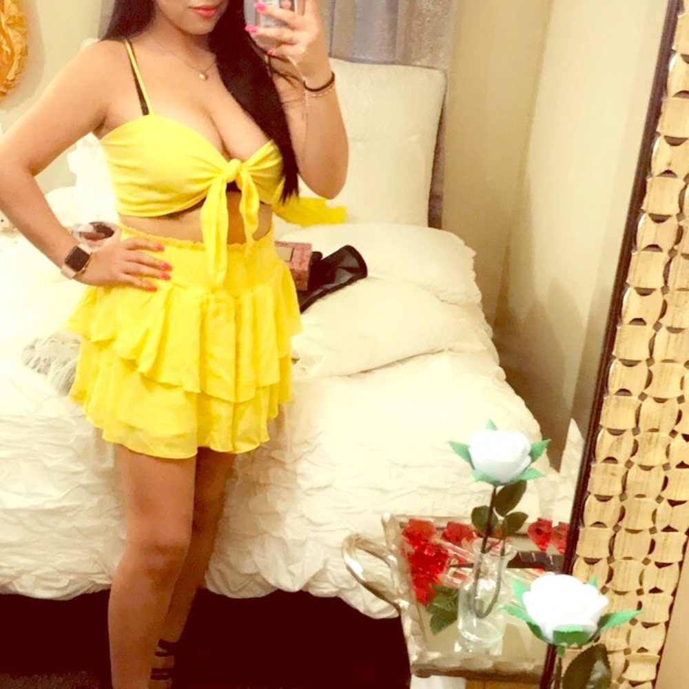 Beautiful yellow set 💛